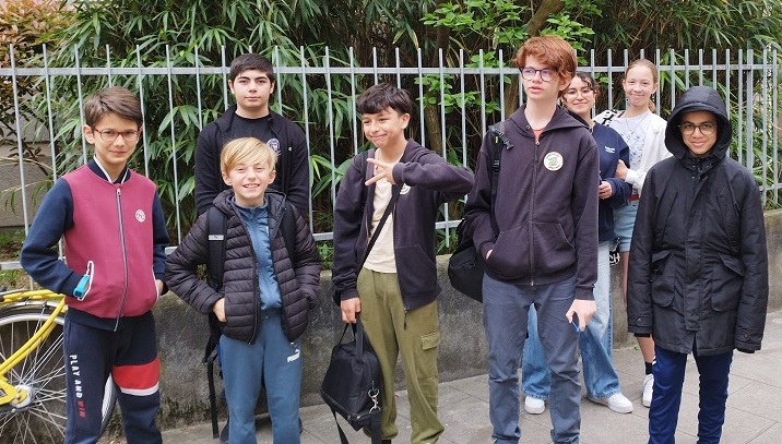 Corbas 2 jeunes réduit